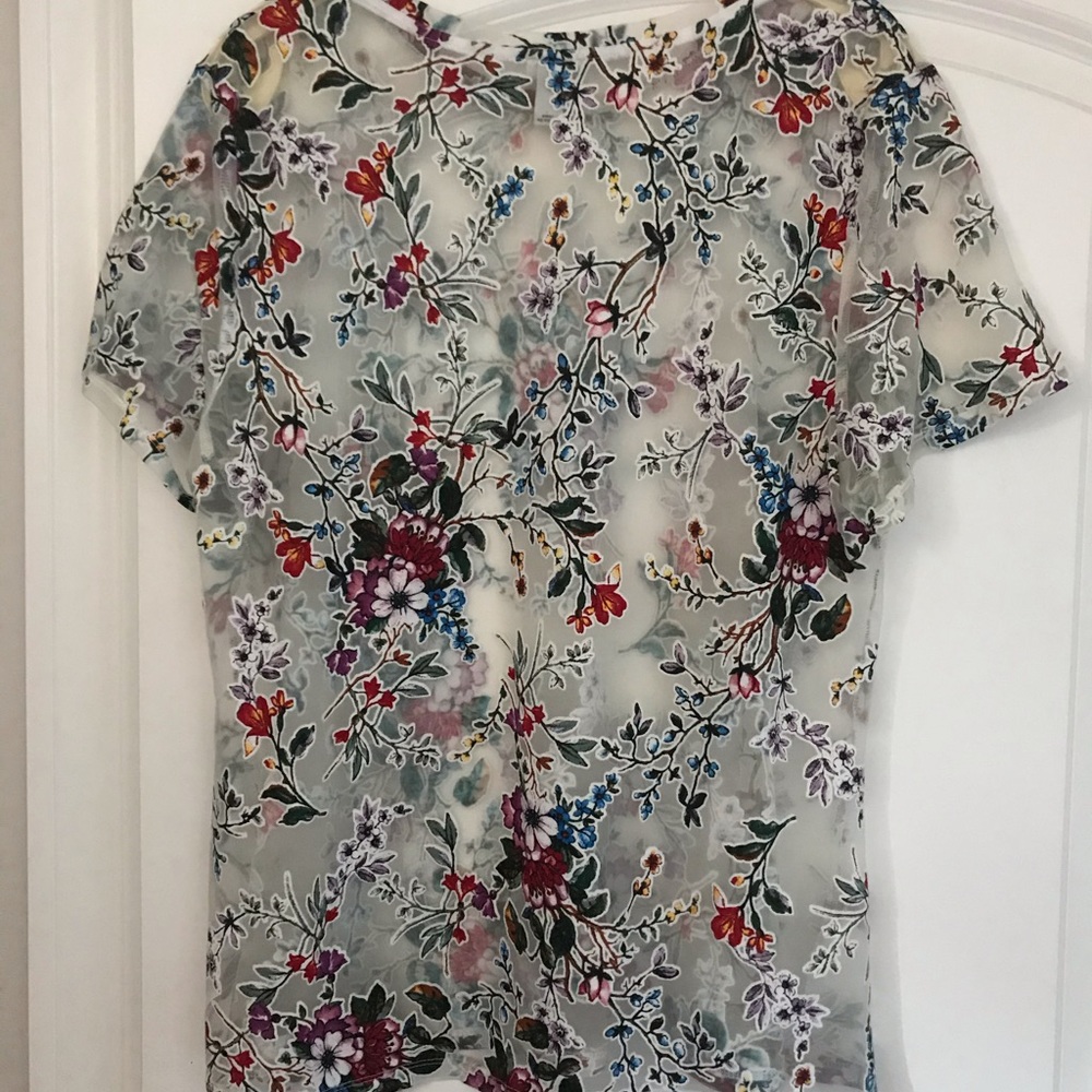 Floral Transparent Top - Picture 5 of 5